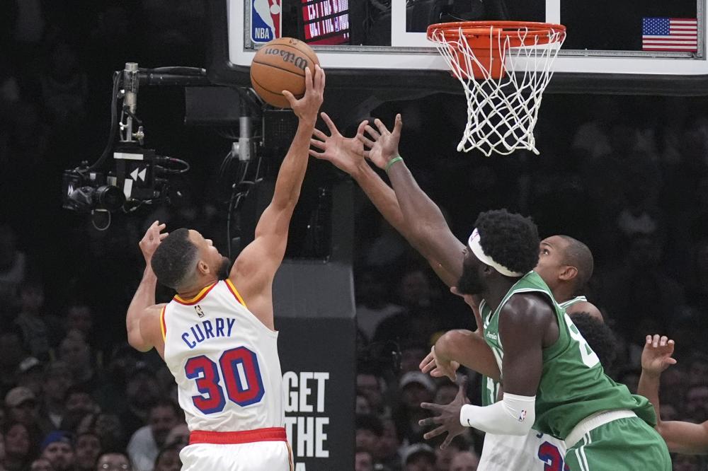 接将目光锁 接将目光锁