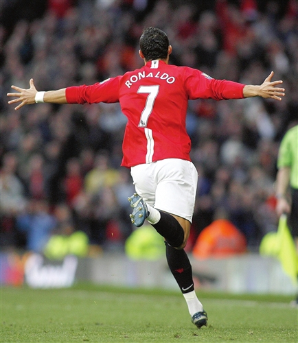 手并不多 手并不多